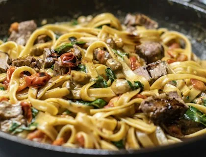Fettuccine Alfredo